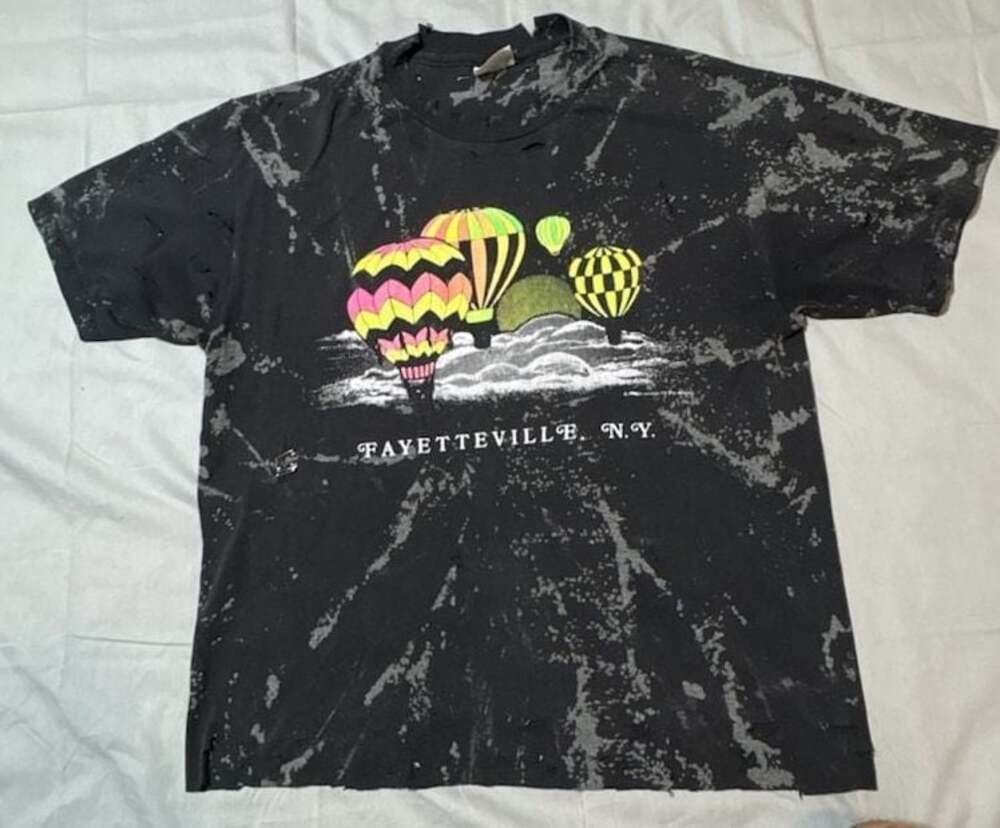 Vintage 1990 Hanes Fayetteville N.Y. Hot Air Balloon Graphic Cropped T-Shirt Siz